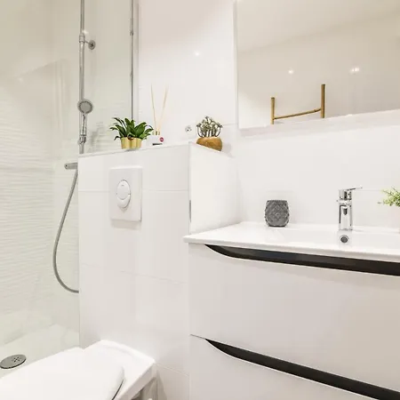 Lumineux - L'authentique - Centre Apartment *